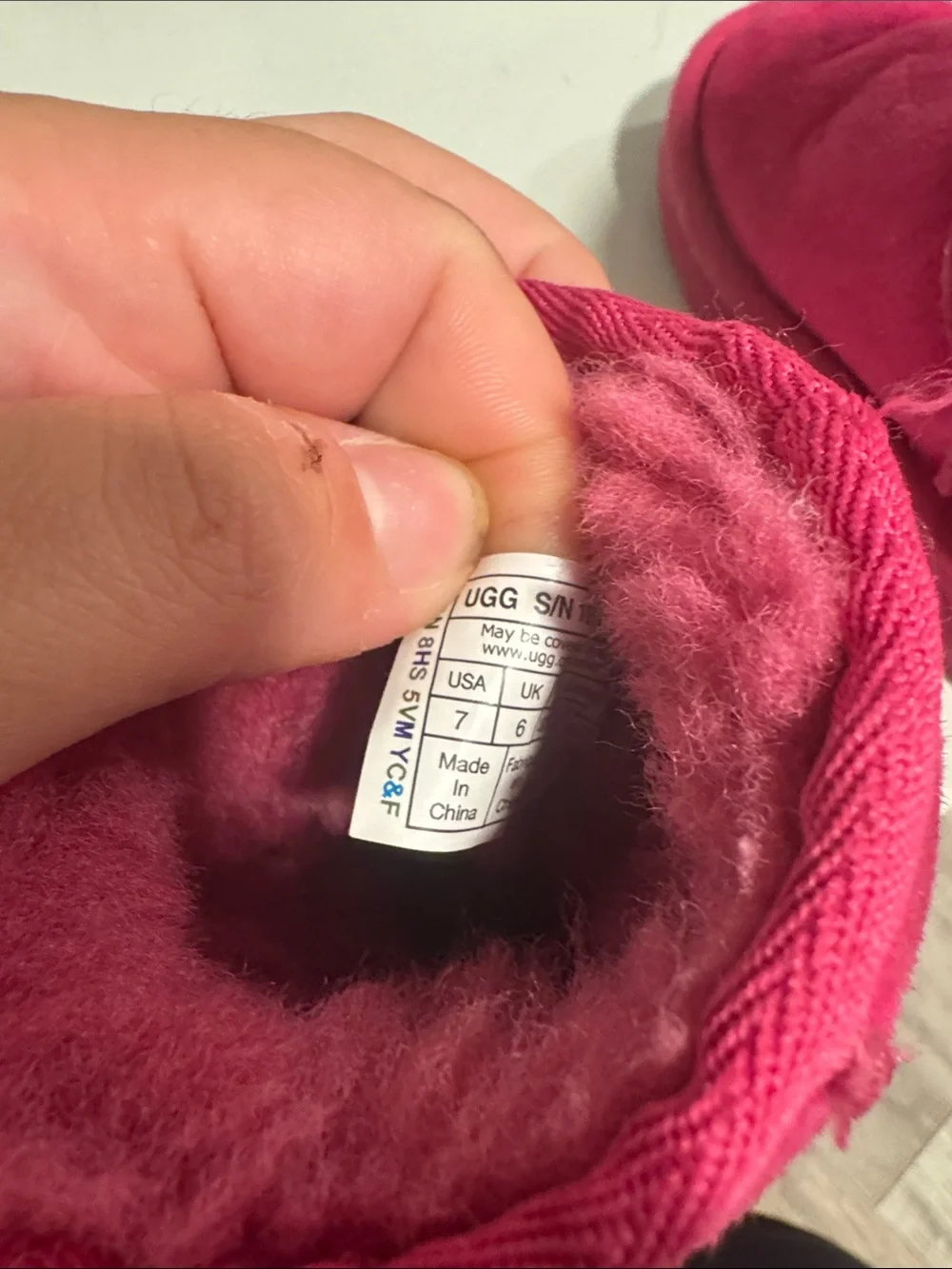 Pink kids Uggs size 7